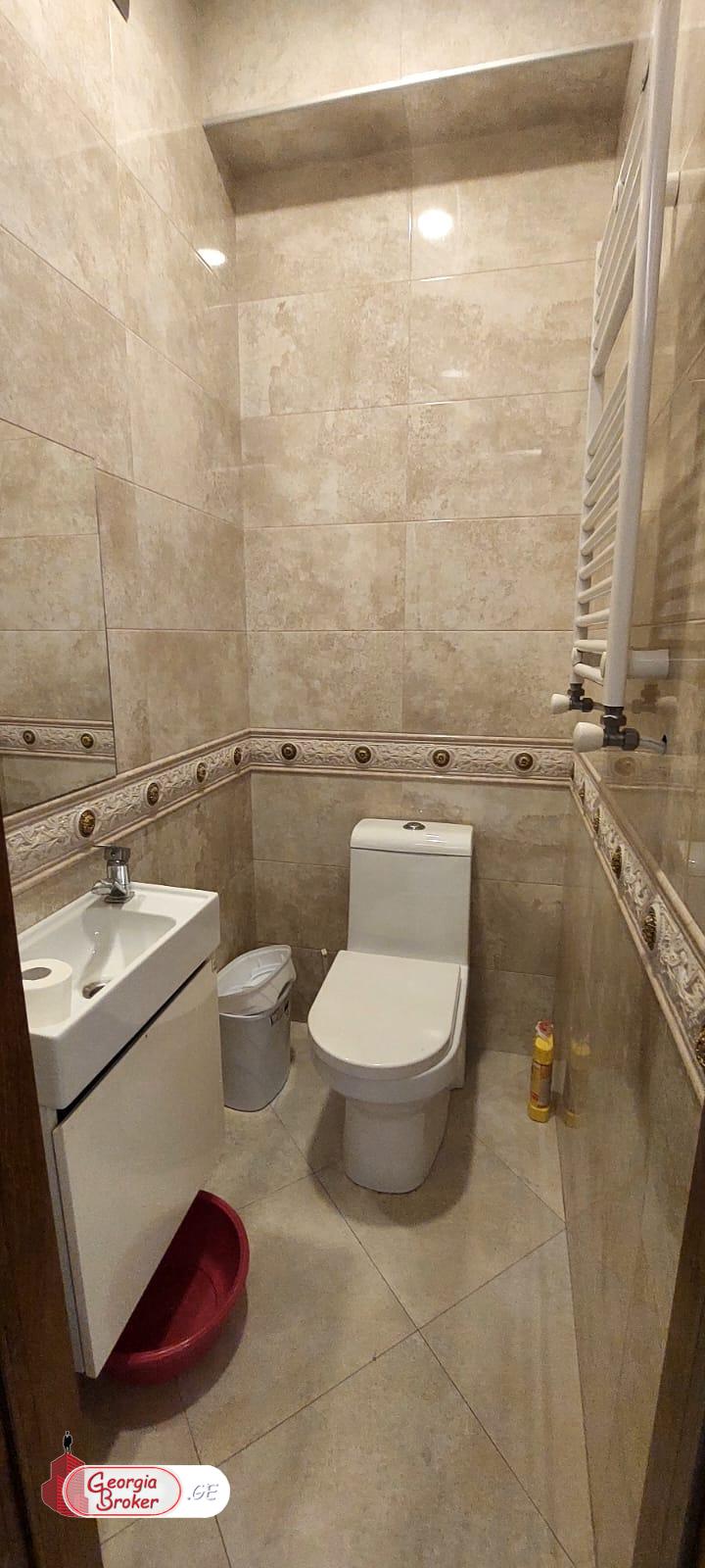 ქირავდება ახალი გარემონტებული 4 ოთახიანი ბინა აბაშიძეზე